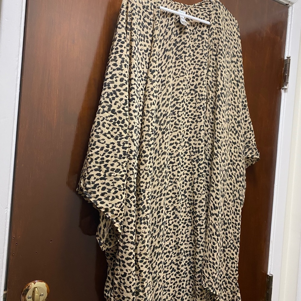 Cheetah shawl